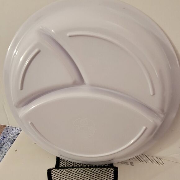 BRAND NEW WORLD DISNEY PLATES - Picture 10 of 15